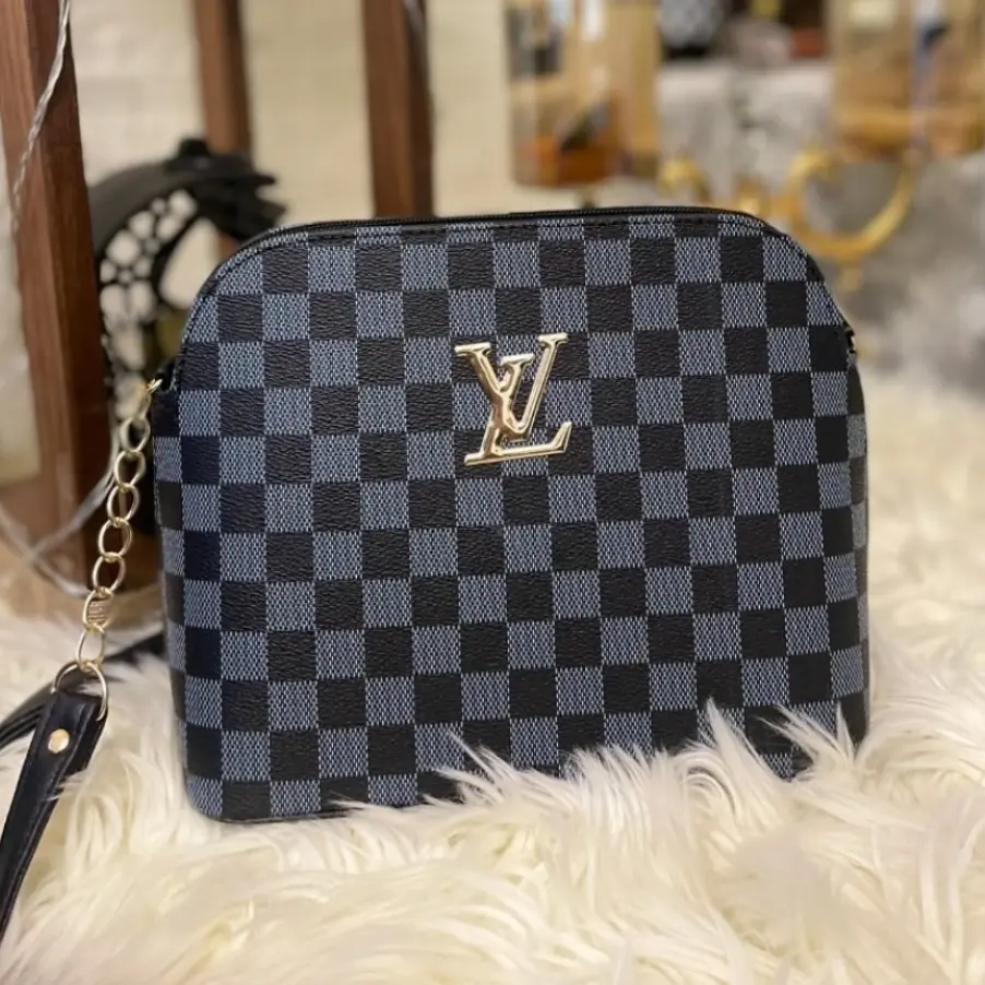 LV [لويس فيتون شطرنج]