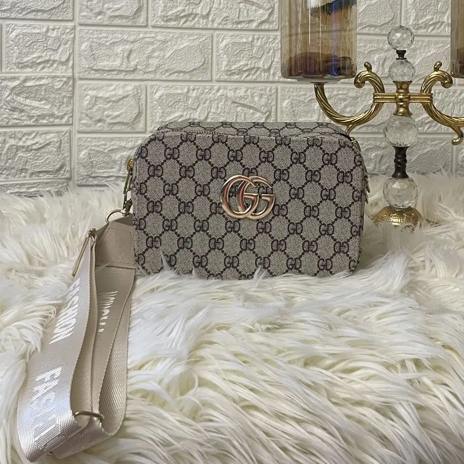 Cucci [كوتشي mini]