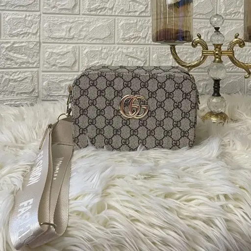 Cucci [كوتشي mini]